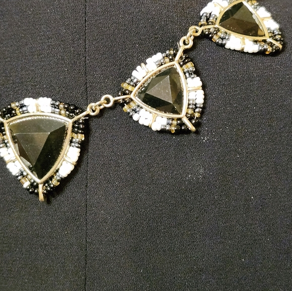 Vintage Black and Gold Beaded Necklace - Picture 3 of 4